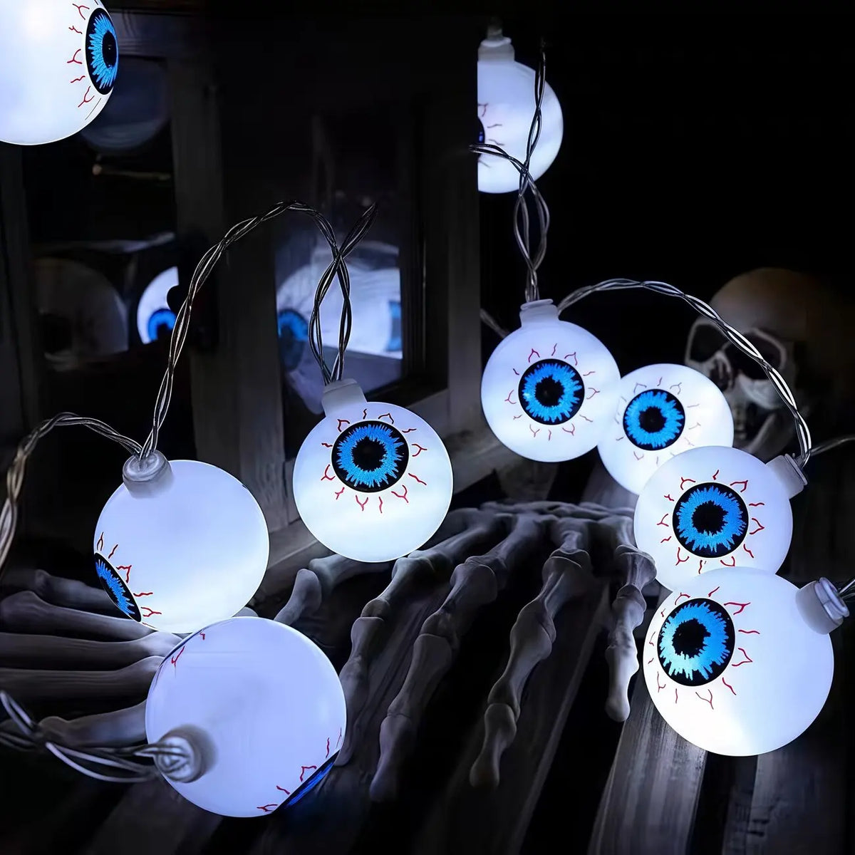Lampki LED Halloween z Gałkami Ocznymi – Świecący Girland na Baterie 1,5m / 3m